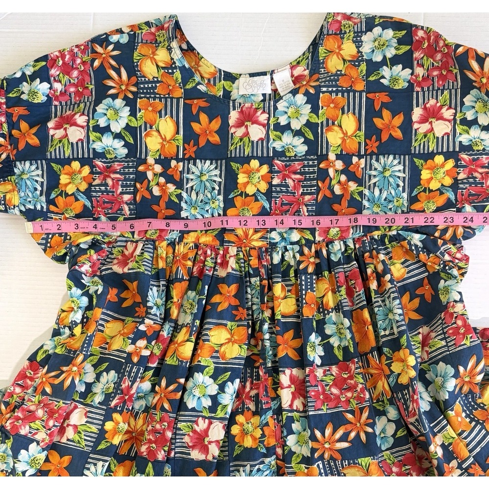 Women's Vintage-Style Colorful Floral Patchwork Patio Dress with Pockets Size 1X - Picture 4 of 7